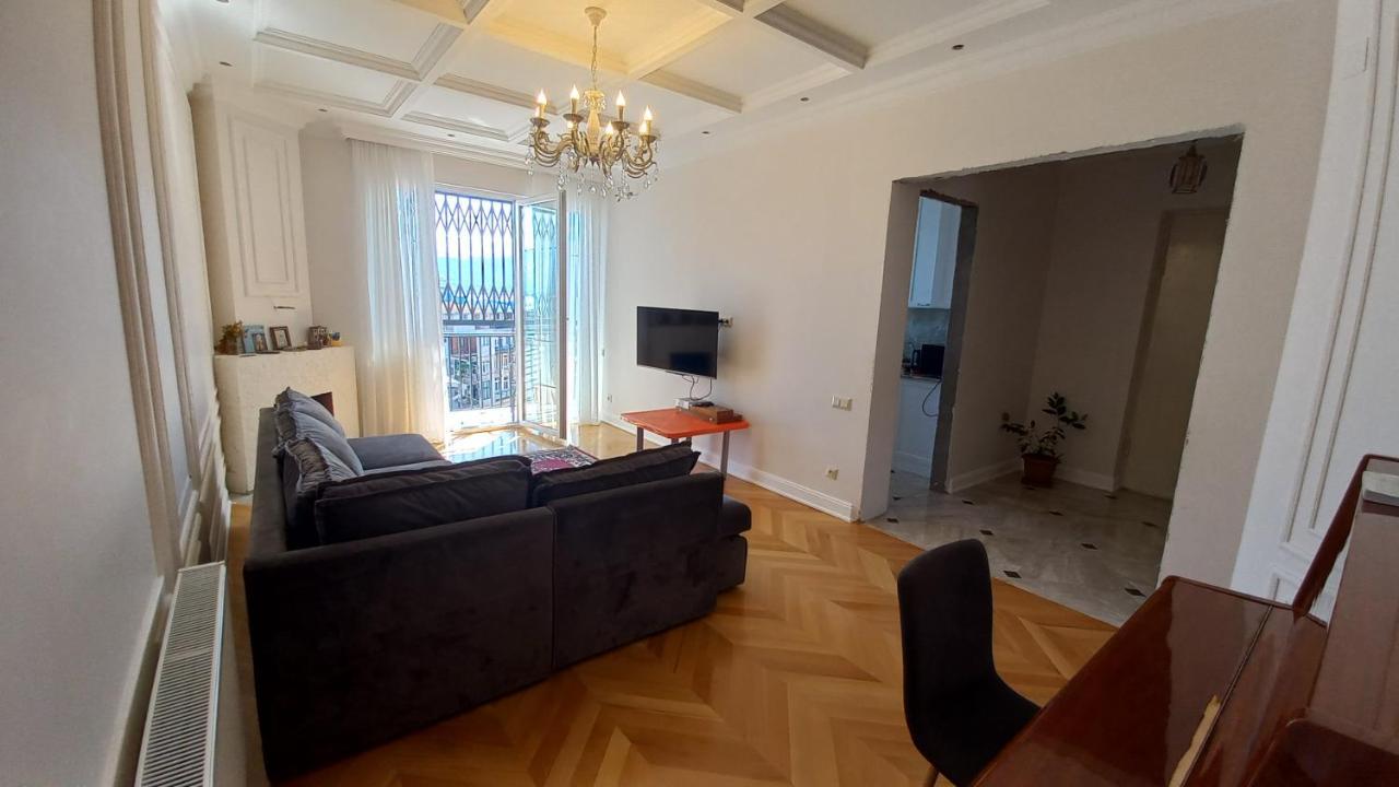 Old Batumi Mare Appartement Buitenkant foto
